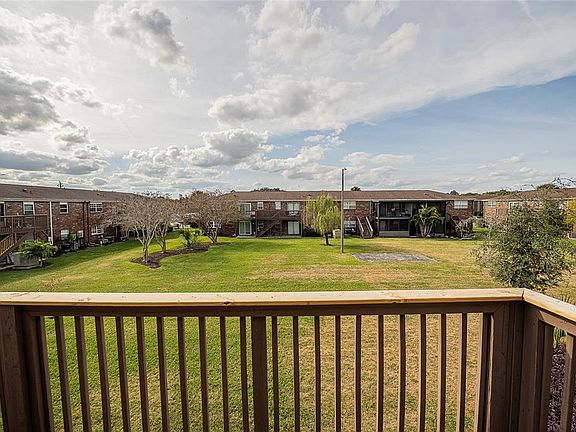 5th image of 1920 E EDGEWOOD DRIVE #L4