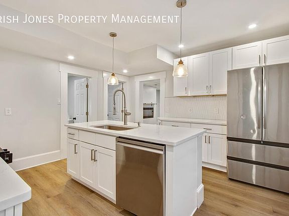 5th image of 48 Boyd St