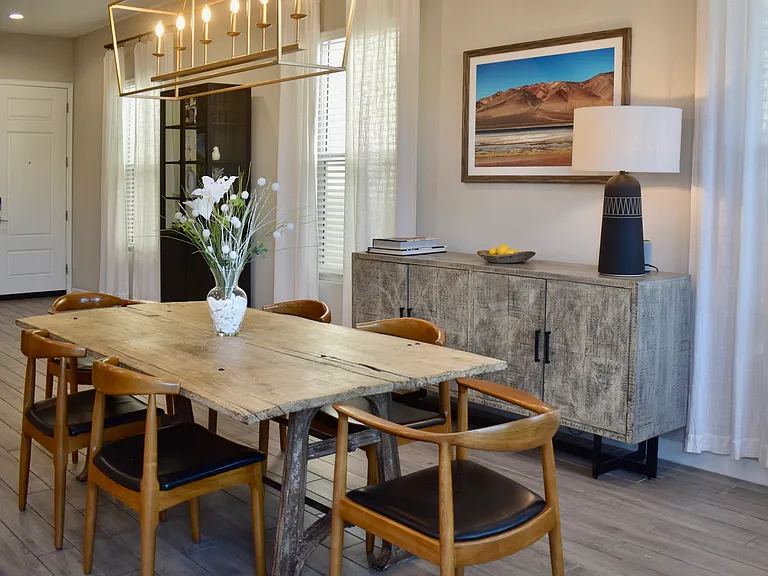 4864 E Village Dr — Photo 13