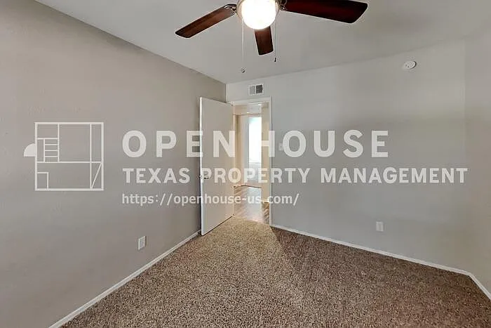 543 Freestone Dr — Photo 15
