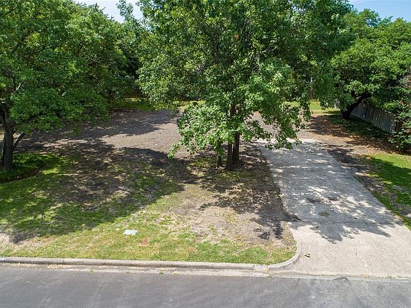 5th image of 5830 Northmoor Dr Lot 11