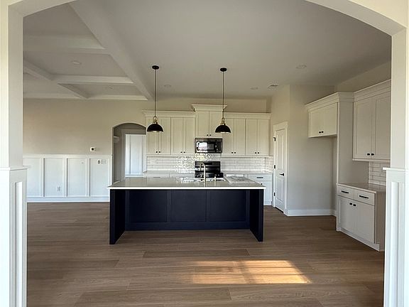 2nd image of 119 Dobbins Rd