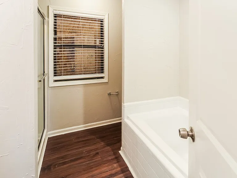599 Maple Dr — Photo 9