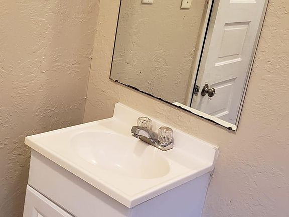 4th image of 1833 Broadway St #1833
