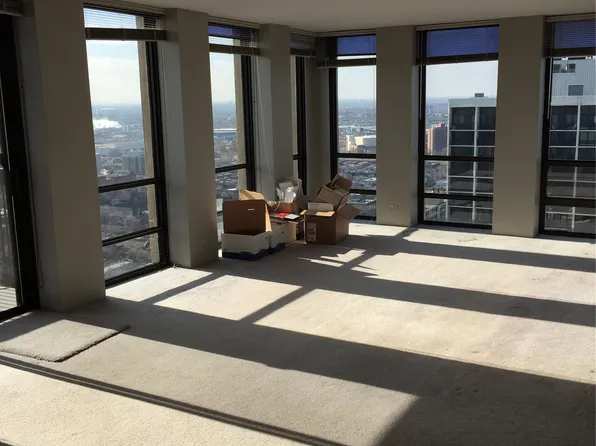 1660 N La Salle Dr APT 205, Chicago, IL 60614