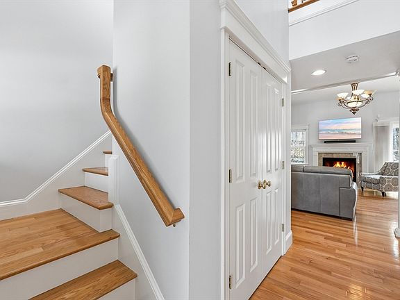 4th image of 22 McNeil Cir Unit 22