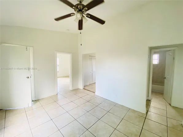 1520 NW 69th St, Miami, FL 33147