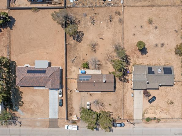18071 Sycamore St, Hesperia, CA 92345