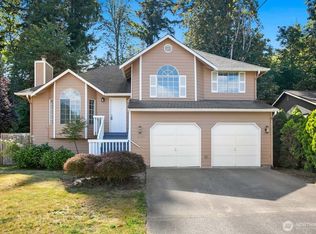 21911 SE 239th St, Maple Valley, WA 98038