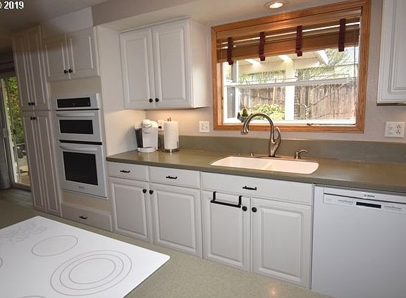 5th image of 9301 NE 23rd Ave