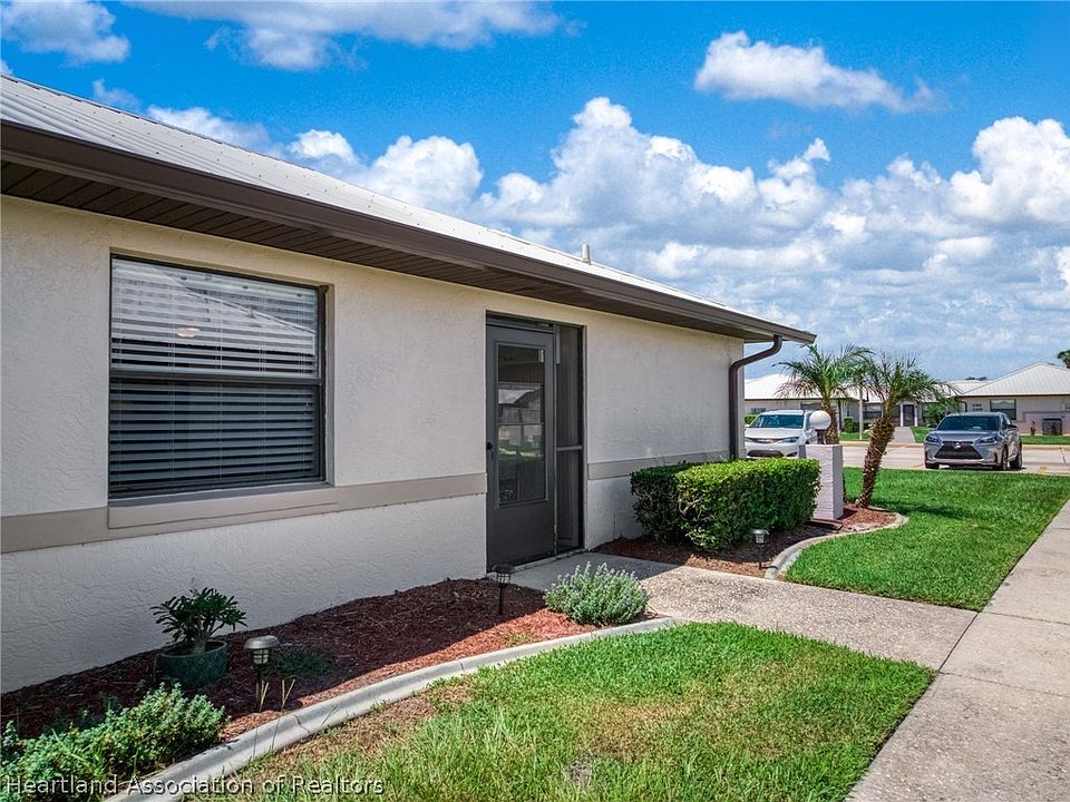 1st image of 1300 Villaway W