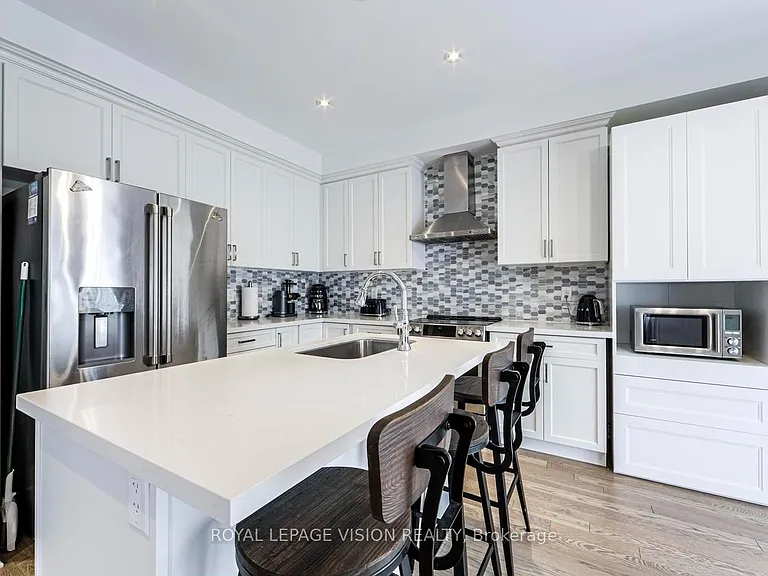 33 Bremner St #MAIN — Photo 21