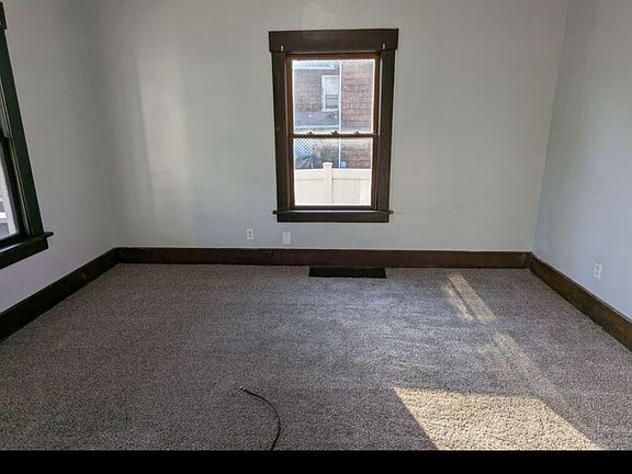 4th image of 923 Oby Pl NW
