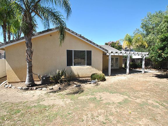 3rd image of 31468 Sonoma Ln
