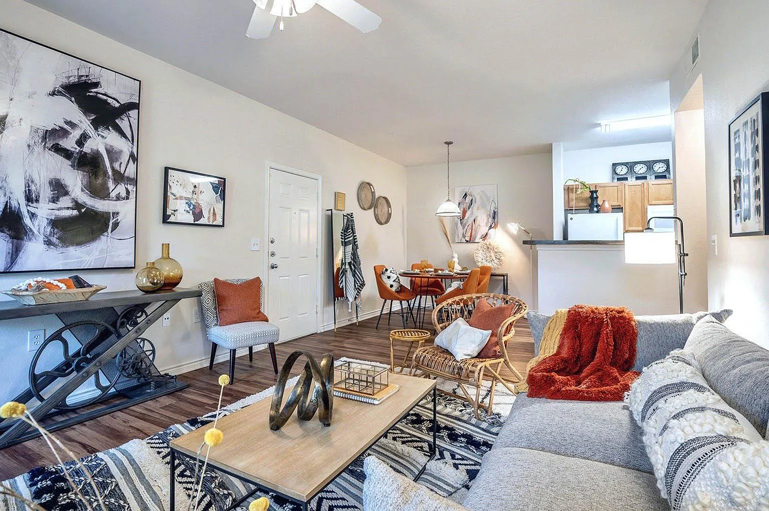 Stoneridge Apartments — Photo 2