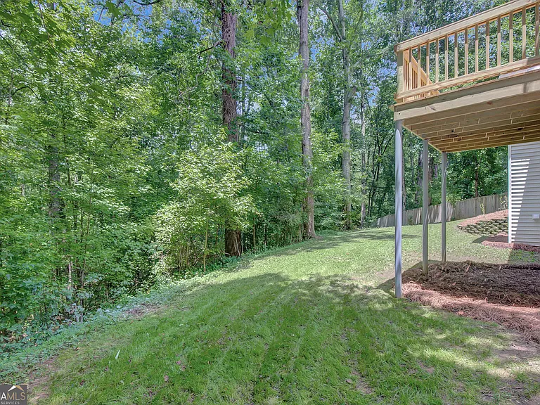220 Fontaine Way — Photo 38