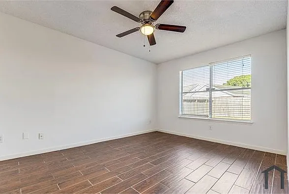 7732 Ellis Dr — Photo 16