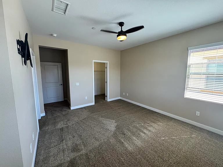 Bedroom 1 - Master - view 2