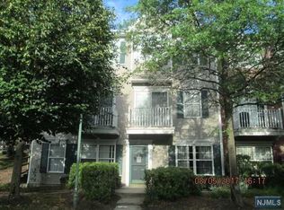 2042 Charles Ct, Mahwah, NJ 07430