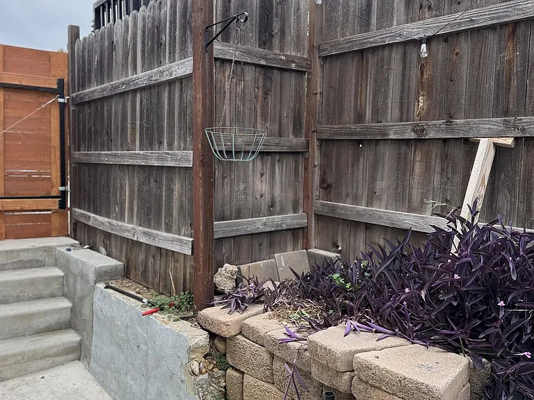 3669 Swift Ave — Photo 5