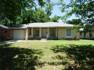 2816 E Atoll Dr, Dallas, TX