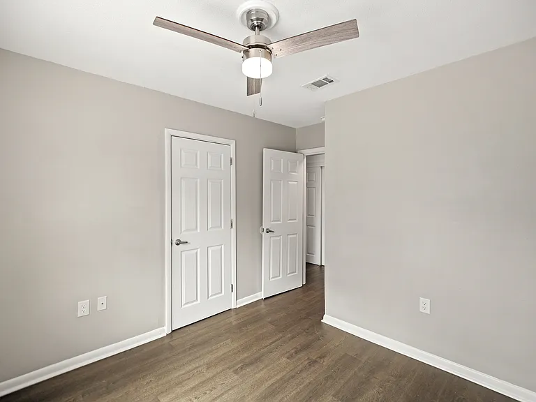 200 Spencer Dr — Photo 37