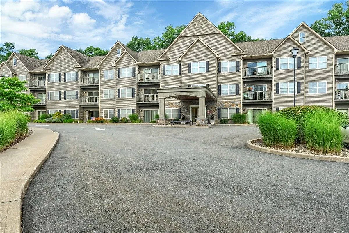 Stewart Woods Apartments — Photo 1