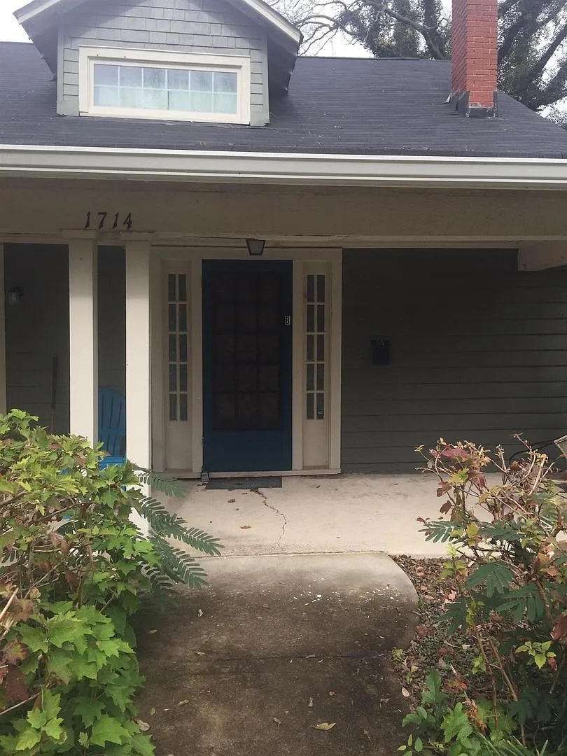 1714 Ashwood Ave — Photo 1