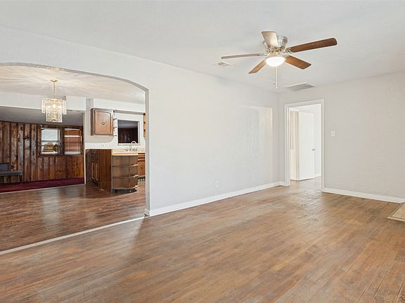 5th image of 2860 56th St