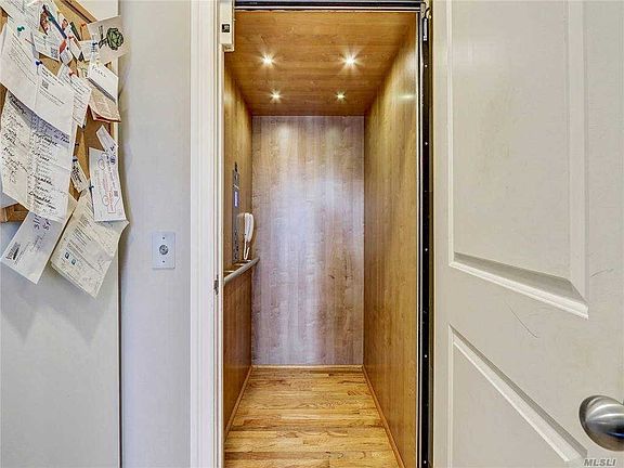 3rd image of 42 Heron St