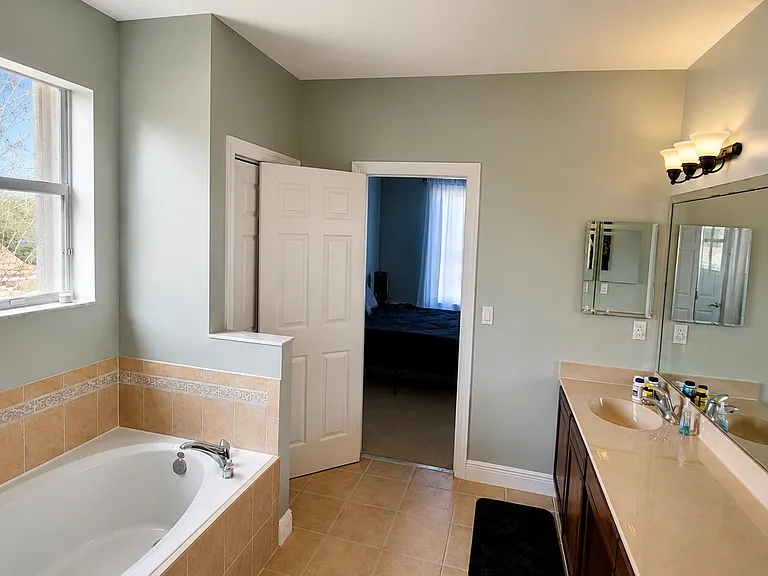 2077 SW Panther Trce — Photo 10