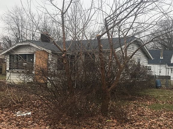 2nd image of 2035 E Cleveland Ave