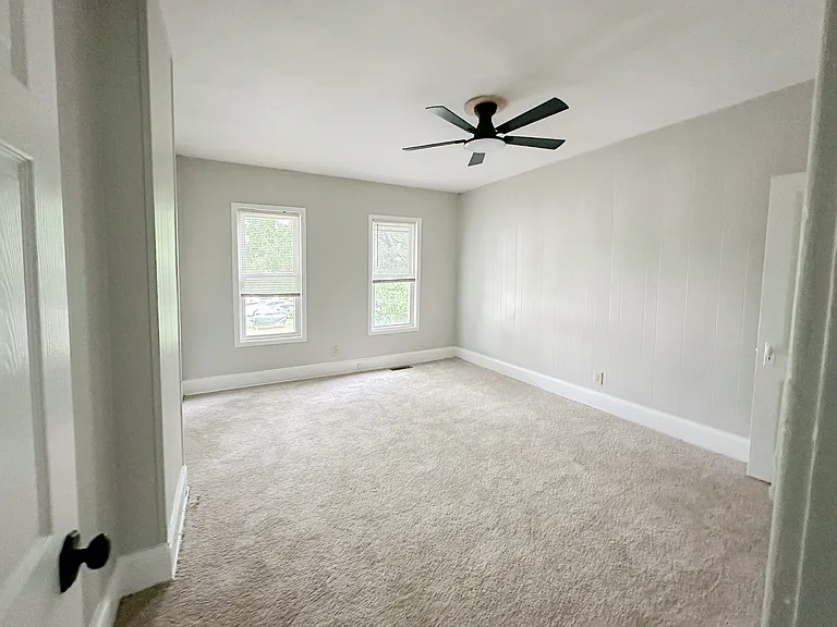 2313 East Ave — Photo 5