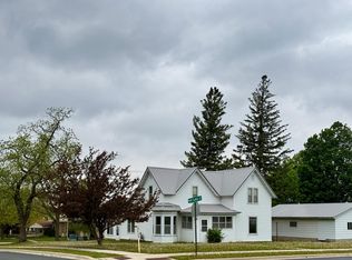 512 S Broadway St, Spring Valley, MN 55975