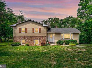 1202 Hillcreek Rd, Pasadena, MD 21122