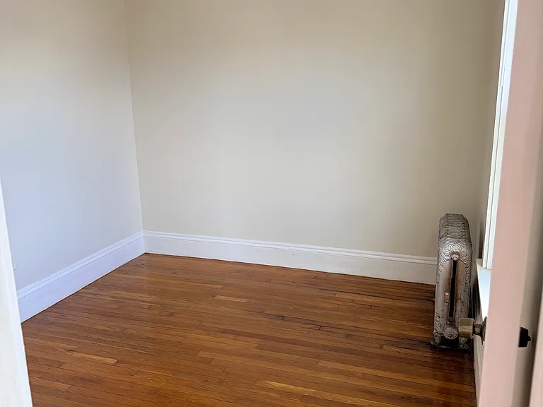 832 Washington St #3 — Photo 6
