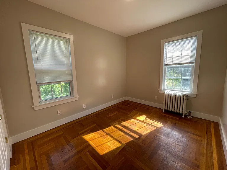 4248 Bronxwood Ave — Photo 14