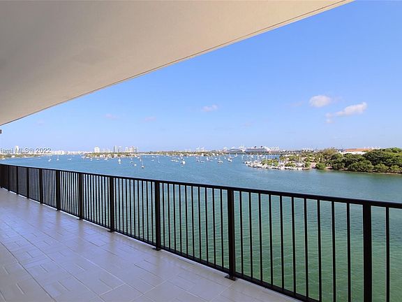 2nd image of 1000 Venetian Way APT 704