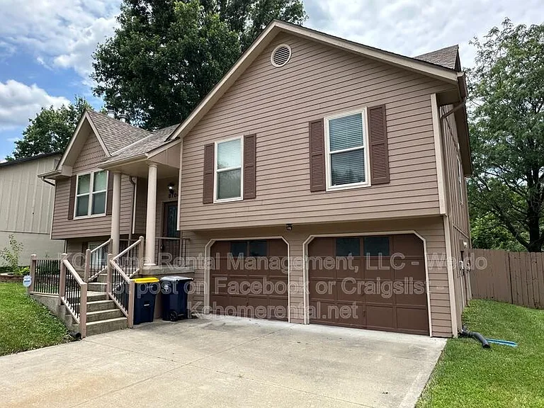 8704 N Shannon Ave — Photo 2