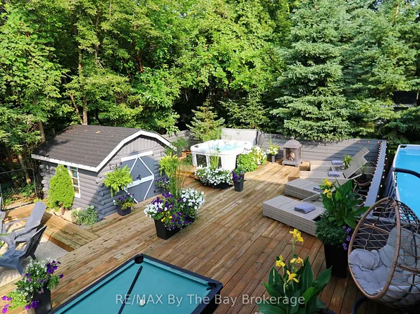 320 Birch St, Collingwood, ON L9Y 2V7