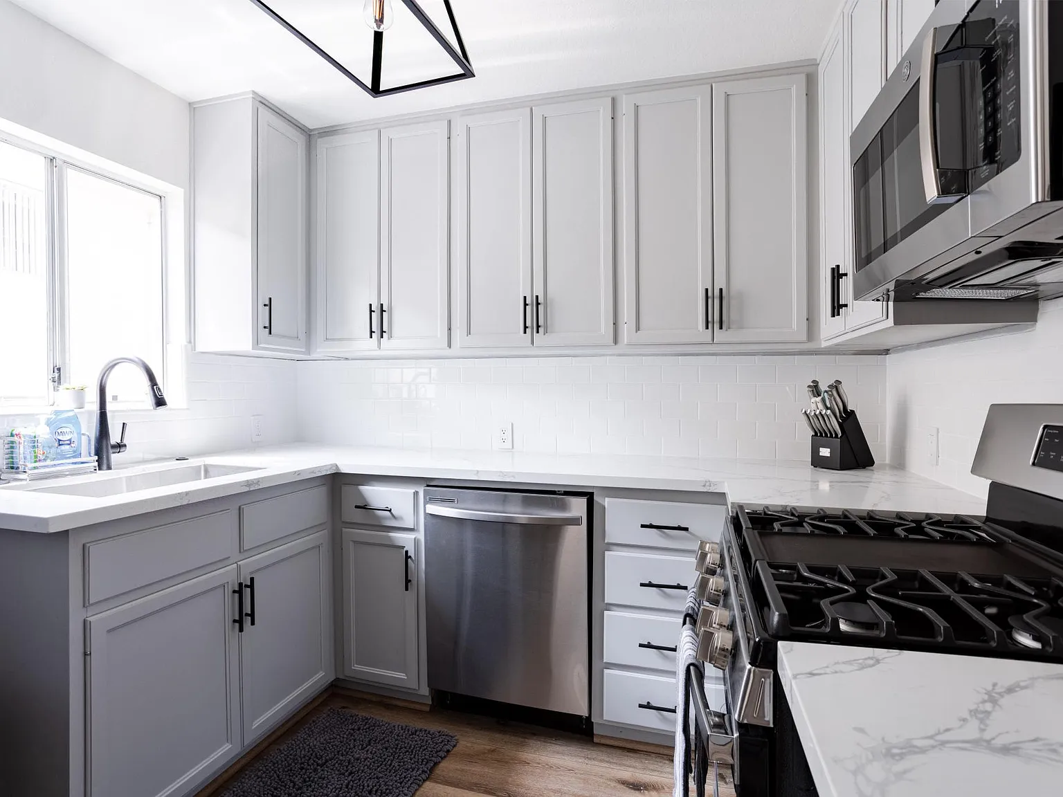 3715 Midvale Ave — Photo 4