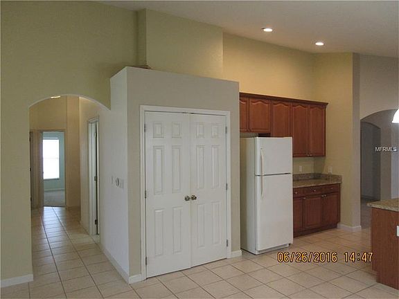 5th image of 2812 Maguire Dr