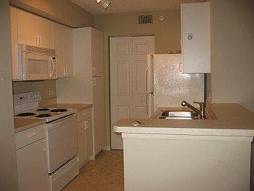3rd image of 8960 Colonnades Ct E APT 913