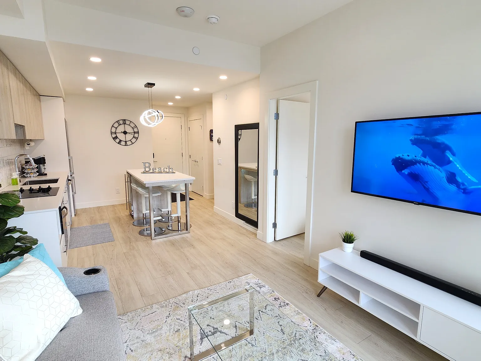 1 bed, 1000 sqft, $2,700 — Photo 4
