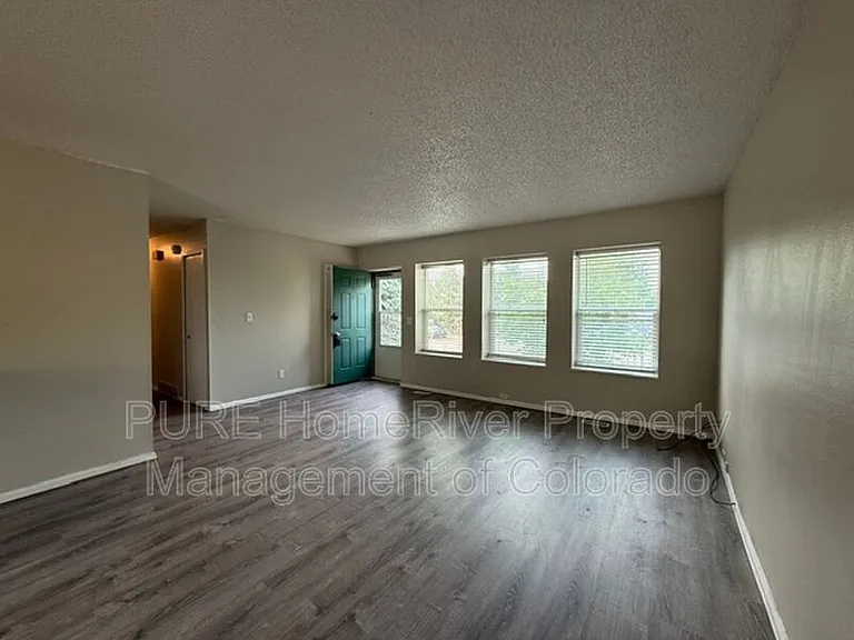7140 Poteae Dr — Photo 4