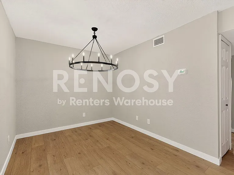913 Overdowns Dr — Photo 19