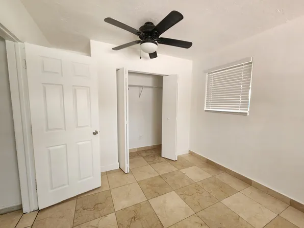 8760 NW 14th St, Hollywood, FL