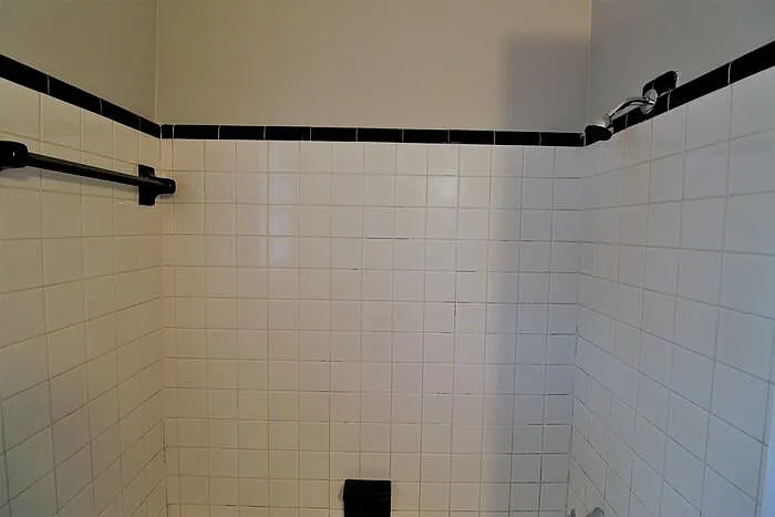 4551 Oxford Rd — Photo 13