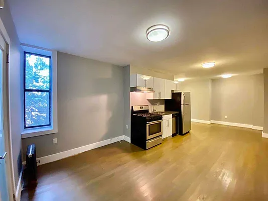 Rented by Bruma Realty LLC | media 4