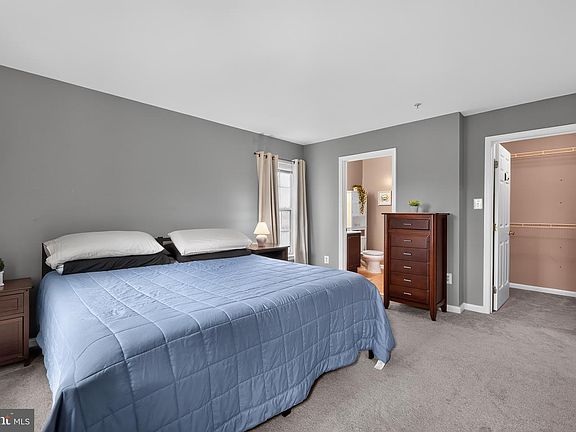 5th image of 10100 Ridge Manor Ter #5000-L